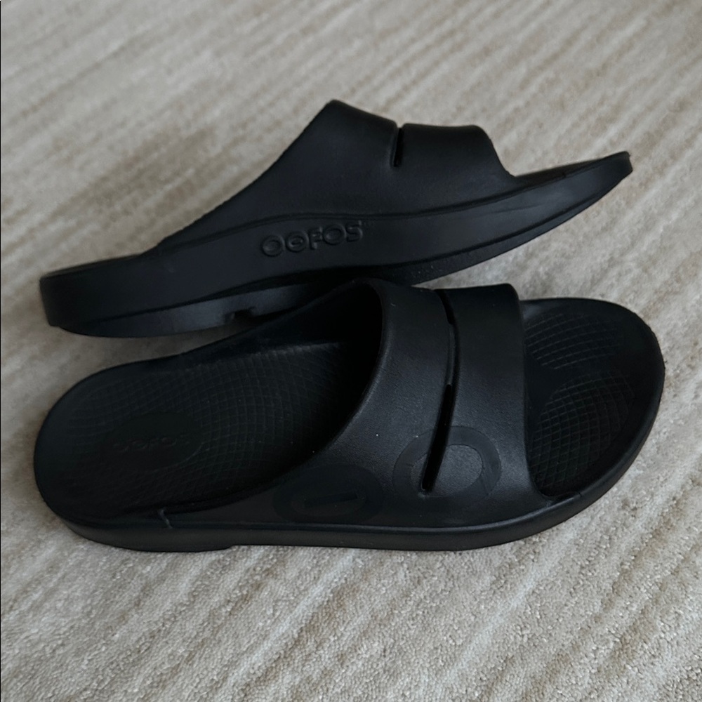 OOFOS MEN'S OOAHH RECOVERY SPORT SLIDES Black Size M 9 | W 11
